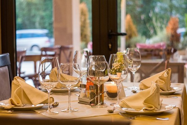 L'importance des serviettes de restaurant pour vos clients